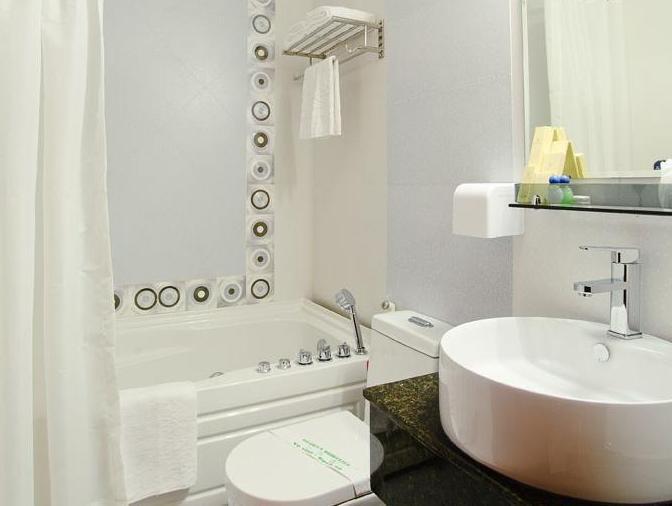 Anh Minh Hotel Ho Chi Minh City Bagian luar foto